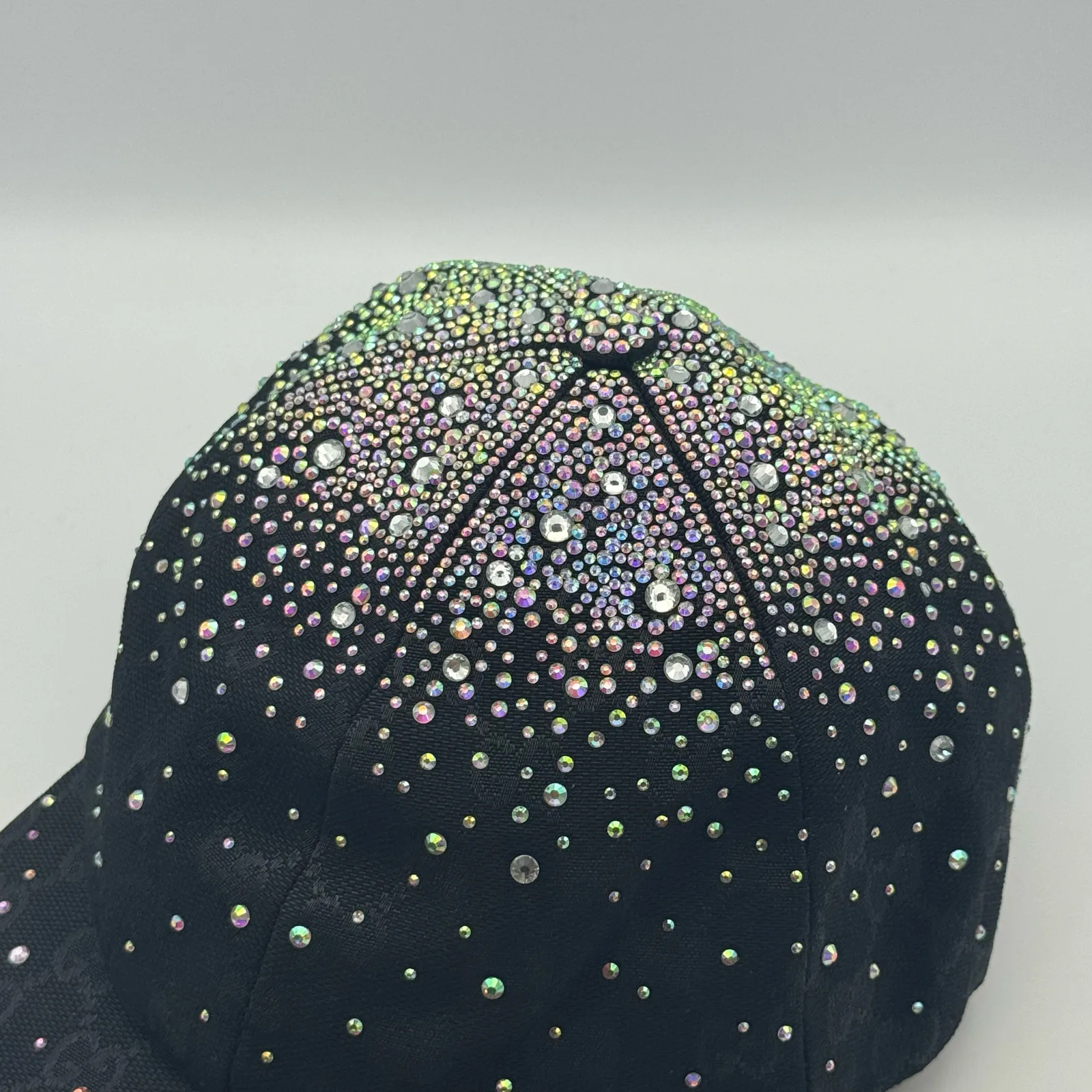 Close-up of crown, showing radial iridescent crystal placement